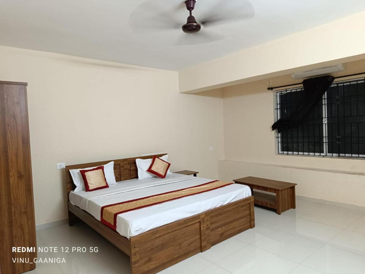 Premier Inn Lodge Μπανγκαλόρ Εξωτερικό φωτογραφία
