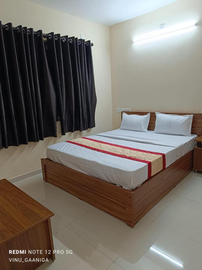 Premier Inn Lodge Μπανγκαλόρ Εξωτερικό φωτογραφία