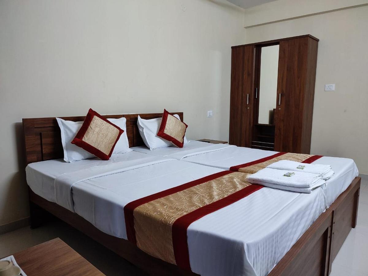 Premier Inn Lodge Μπανγκαλόρ Εξωτερικό φωτογραφία