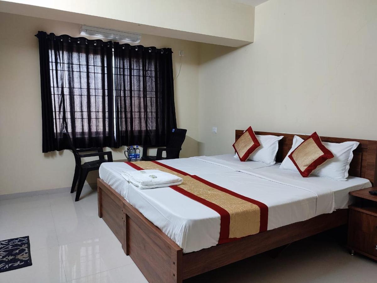 Premier Inn Lodge Μπανγκαλόρ Εξωτερικό φωτογραφία